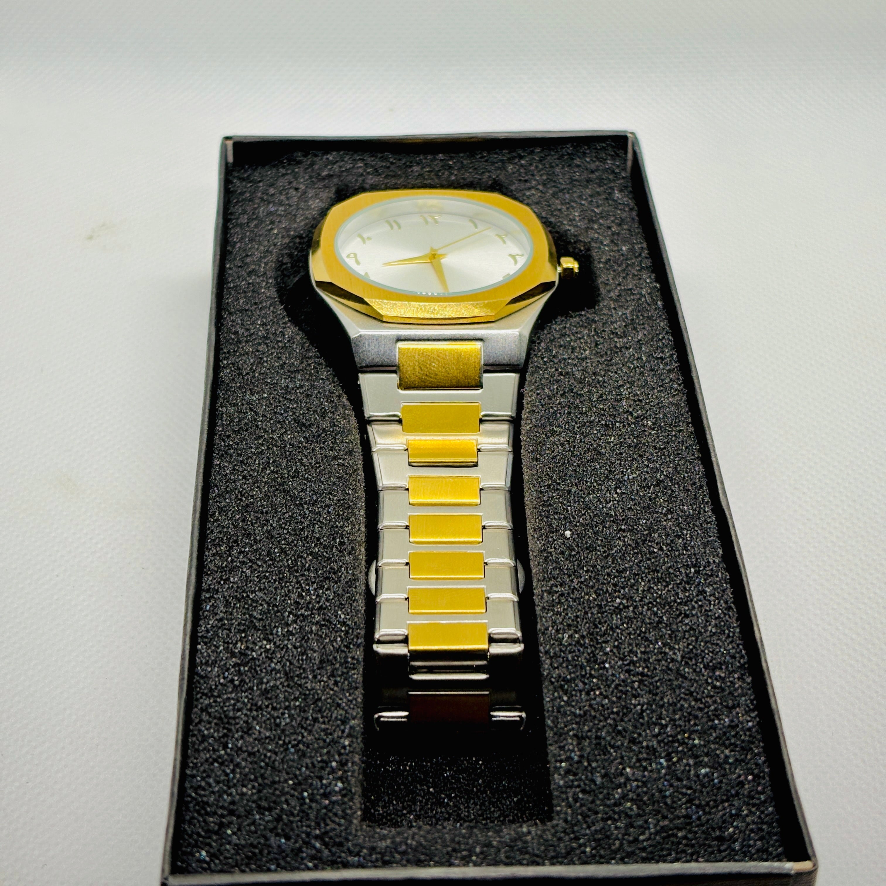 Gold And Silver Arabic Aura
